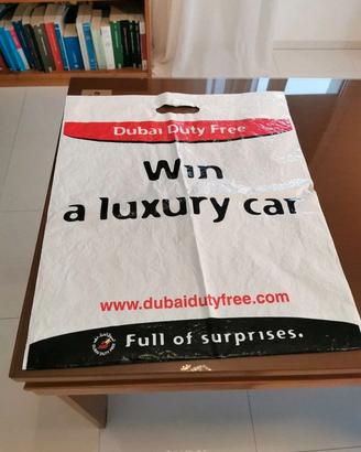 Borsa plastica Dubai duty free