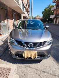 Nissan qashqai 2014