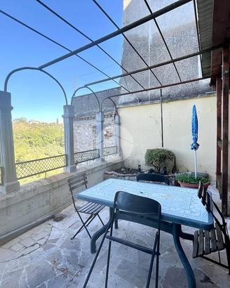 5 LOCALI A TARANO