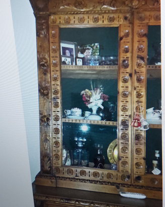 Credenza intarsiata fine ottocento