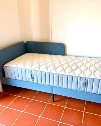 2 letti Ikea BLAKULLEN + mat VAGSTRANDA