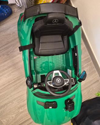 macchina bimbo elettrica Mercedes verde telecomand