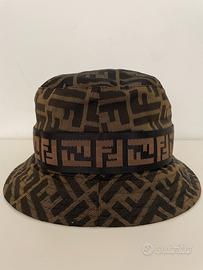 Cappello “pescatore”Fendi