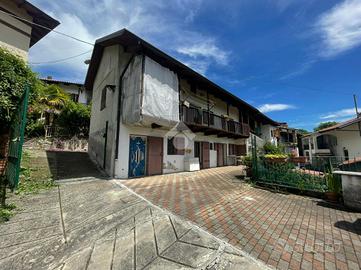 CASA SEMINDIPENDENTE A CASTELNUOVO NIGRA