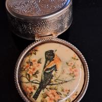 Scatola Antica Portagioie in argento decorato