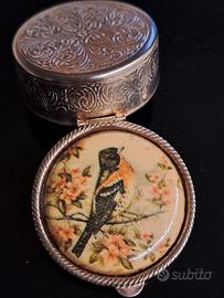 Scatola Antica Portagioie in argento decorato
