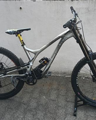 commencal supreme dh v4.2 tg L
