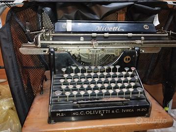 Macchina da scrivere Olivetti M20 