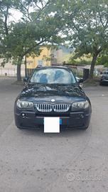 BMW X3 Ben Tenuta, Interni in Pelle