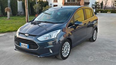 Ford b- max pari al nuovo tetto panoramico