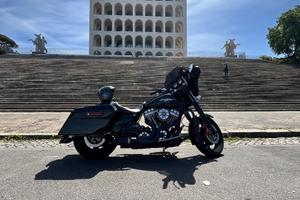 Harley Davidson Street Glide 103