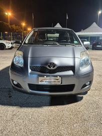 Toyota Yaris 5.p luxury pack