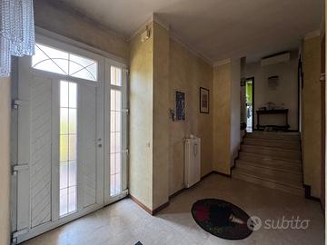 C-C169 Singola con giardino