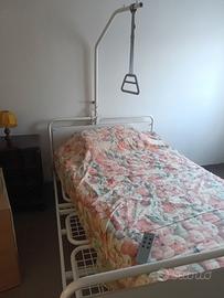 Letto elettrico ospedaliero per Disabili
