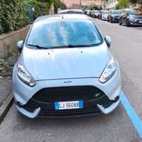 Ford Fiesta ST200 limited edition perfetta.