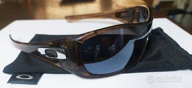 Occhiali da sole Oakley Antix 12-960 Polarizzato.