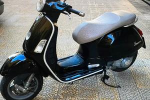 Vespa Gts 125