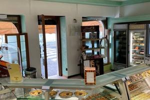 nel Cuore di Desenzano Attività Storica PASTICCERI