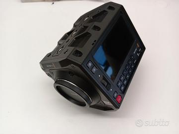 Blackmagic Pyxis 6K attacco L + Monitor