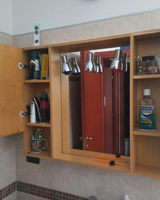 Specchiera contenitore in legno