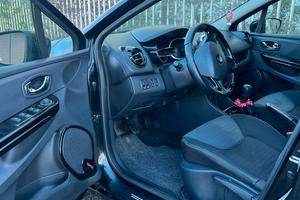 RENAULT Clio 4  1.5 dCi (66 kW / 90 CV) 2012