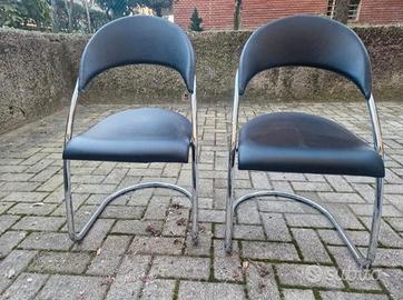 poltrone nere da ufficio