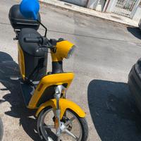 Scooter Askoll es 2 elettrico