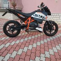 KTM 690 Duke - 2012