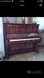 elegante  Pianoforte verticale