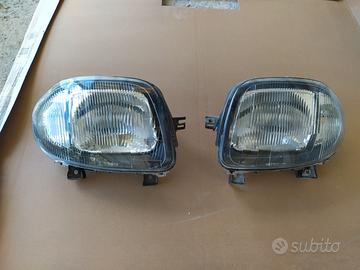 Fari  Anteriori Renault Clio 2