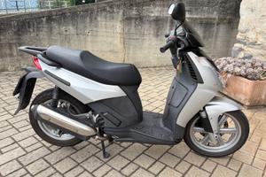 Aprilia Sportcity 200