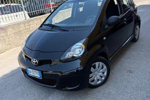 Toyota Aygo 1.0 12V VVT-i 5 porte Sol