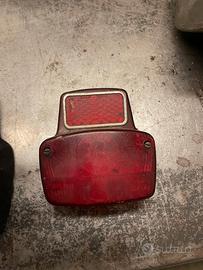 Faro posteriore 125 primavera in metallo