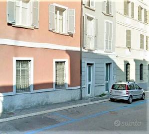 Immobile di 170 m² con 3 locali a Cremona