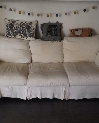 DIVANI EKTORP IKEA (3 + 2 posti) con POGGIAPIEDI