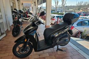 Honda SH 350 2024 UNIPRO A SOLI 4.999 € !!!