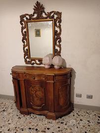 mobile antico con specchio