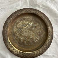 Antico piatto in ottone inciso-Stella di Davide