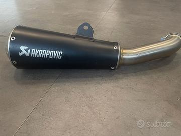 TUBO DI SCARICO AKRAPOVIC "SLIP-ON LINE"