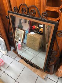 Specchio in ferro battuto lavorato