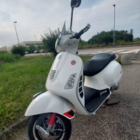 Vespa Gts Super 300