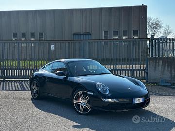 Porsche 911 Carrera 4S Coupé