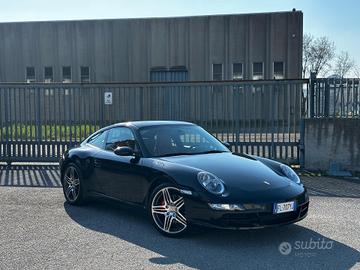 Porsche 911 Carrera 4S Coupé