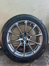 Cerchi 17  Alfa romeo + Gomme invernali