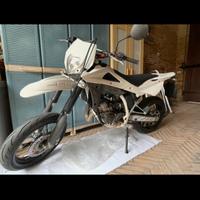 Husqvarna SM 125 – Anno 2011 – OttimeCondizioni