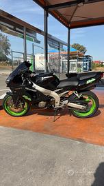 Kawasaki ninja zx6r