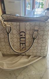Guess originale Latte logo