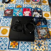 Vendita ps4 più joystick e giochi