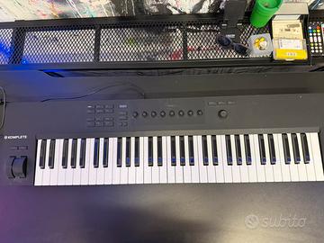 NATIVE INSTRUMENTS Komplete Kontrol A61