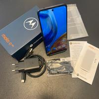 Cellulare Motorola Smartphone e32S
